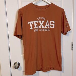 Knights Apparel University of Texas burnt orange tee w/embroidered appliqué sz L